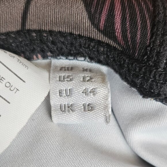 DHARMA BUMS LEGGINGS/OLD NAVY TANK - Picture 7 of 9